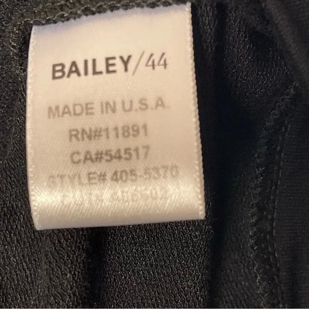 Bailey 44 “Janis” Olive Hooded Jacket, Minimalist, Coastal, weekend, beach, XS/S